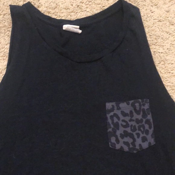 Victoria secret pink tank! - Picture 2 of 2
